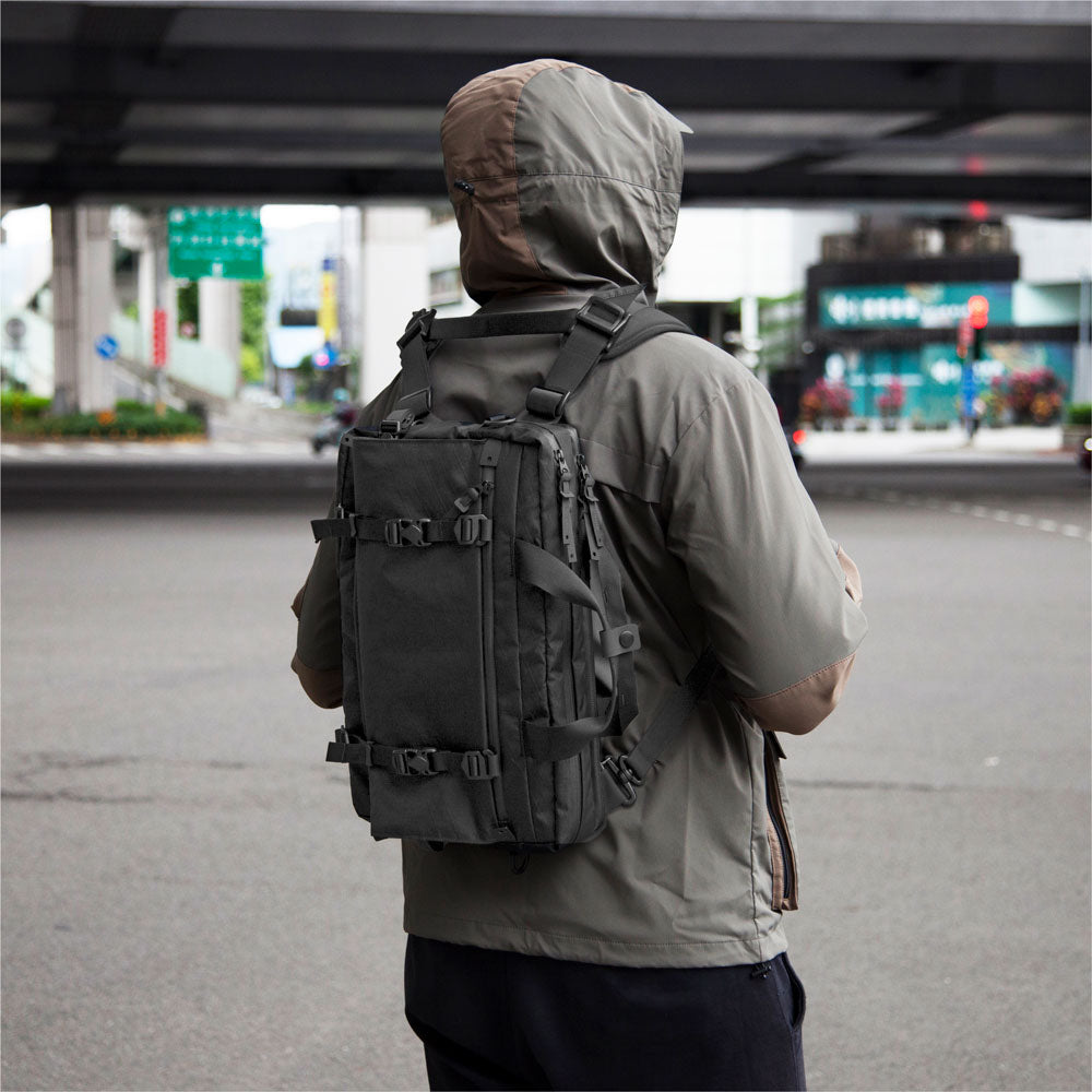 CODE OF BELL APEX LINER PRO ハーネス付未使用新品 APEX LINER PRO / 2+1 Way Shoulder Bag | CODE OF BELL コード
